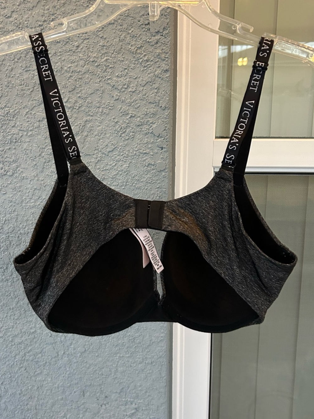 Victoria’s Secret T-Shirt Bra Logo Straps Underwire Padded Comfort Bra 38D - Picture 2 of 4